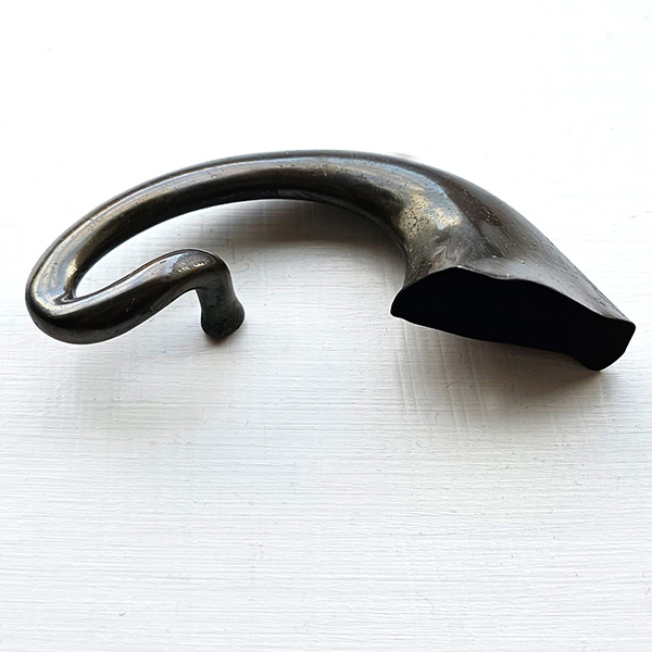 picture shows auricle ear trumpet @ EarTrumpets.com
