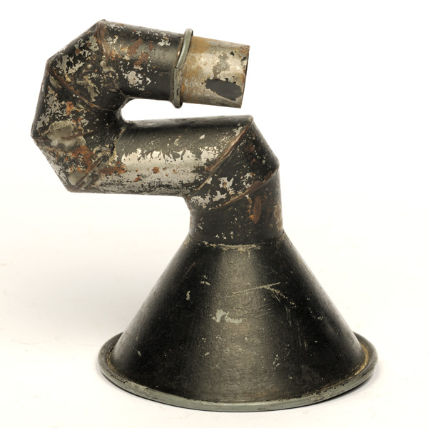 picture shows one piece ear trumpet @ EarTrumpets.com