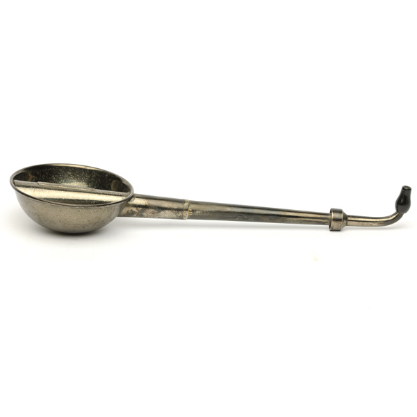 picture shows banjo ear trumpet @ EarTrumpets.com