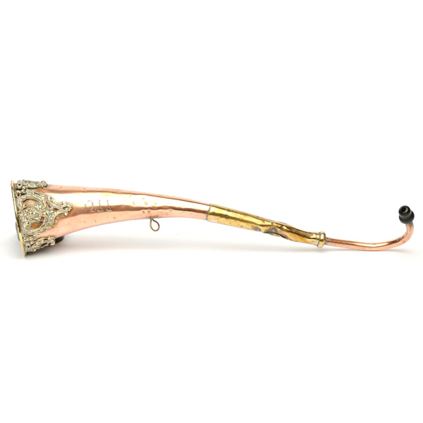 picture shows one piece ear trumpet @ EarTrumpets.com