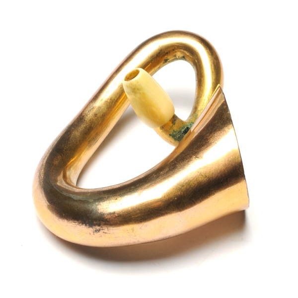 picture shows auricle ear trumpet @ EarTrumpets.com