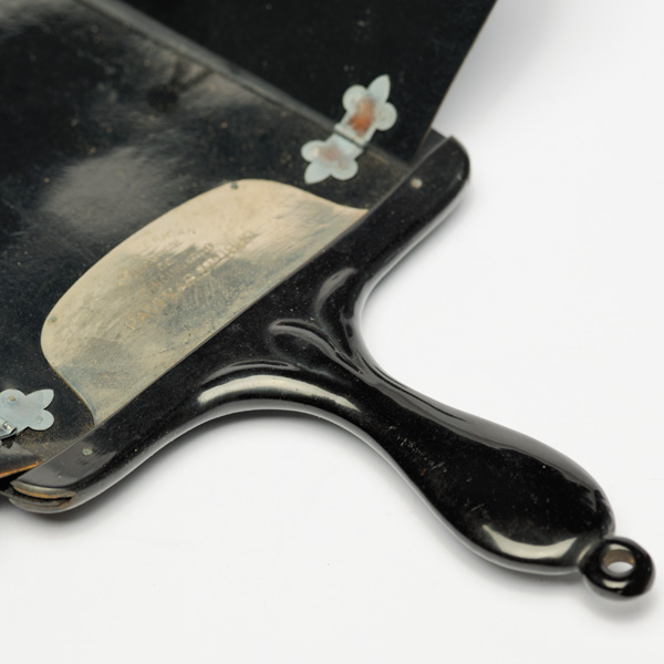 picture shows dentaphone ear trumpet @ EarTrumpets.com