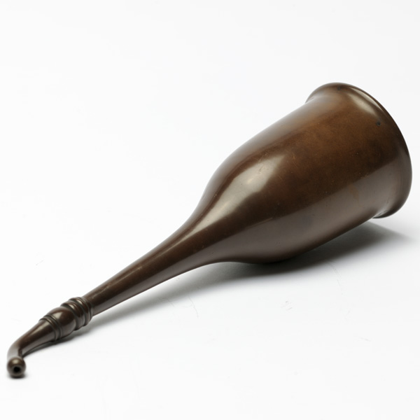 picture shows one piece ear trumpet @ EarTrumpets.com