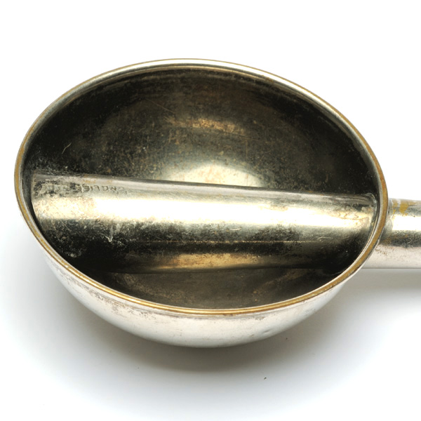 picture shows banjo ear trumpet @ EarTrumpets.com