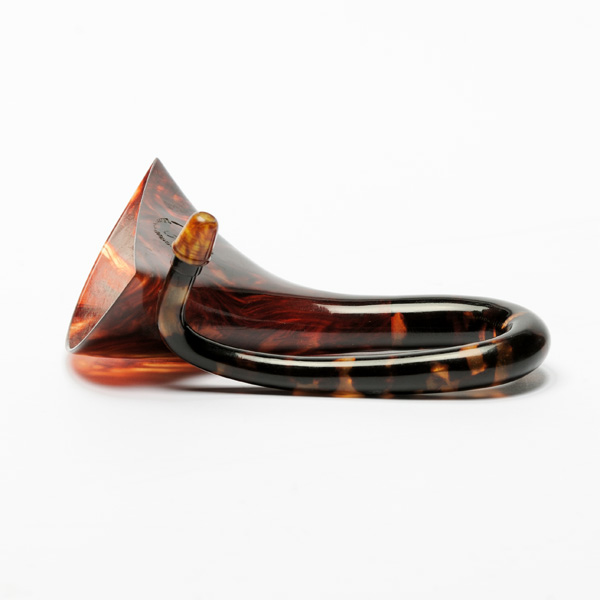 picture shows auricle ear trumpet @ EarTrumpets.com