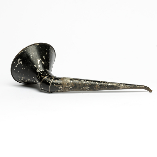 picture shows one piece ear trumpet @ EarTrumpets.com