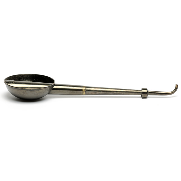 picture shows banjo ear trumpet @ EarTrumpets.com
