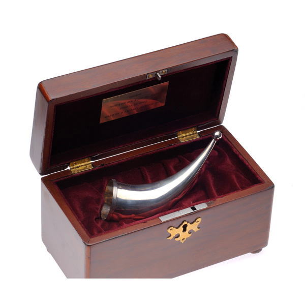 picture shows one piece ear trumpet @ EarTrumpets.com